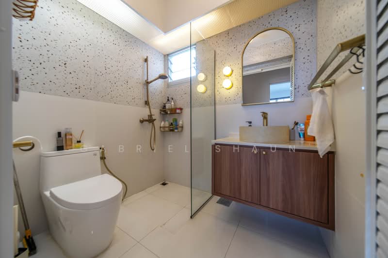 153C Bedok South Road, 153C Bedok South Road, 3 Bedrooms, 1,216 sqft, HDB Flat For Sale, by Gabriel Shaun, 500227513 - Bathroom - PropertyGuru.com.sg