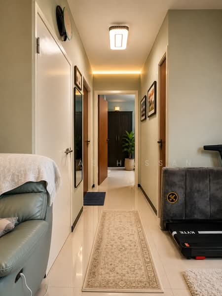 91A Telok Blangah Street 31, 91A Telok Blangah Street 31, 2 Bedrooms, 732 sqft, HDB Flat For Sale, by Dallas Hassan, 500227525 - Corridor - PropertyGuru.com.sg