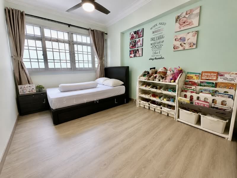 477 Sembawang Drive, 477 Sembawang Drive, 3 Bedrooms, 926 sqft, HDB Flat For Sale, by Jeslyn Lim 林瑞香, 500227530 - Bedroom - PropertyGuru.com.sg