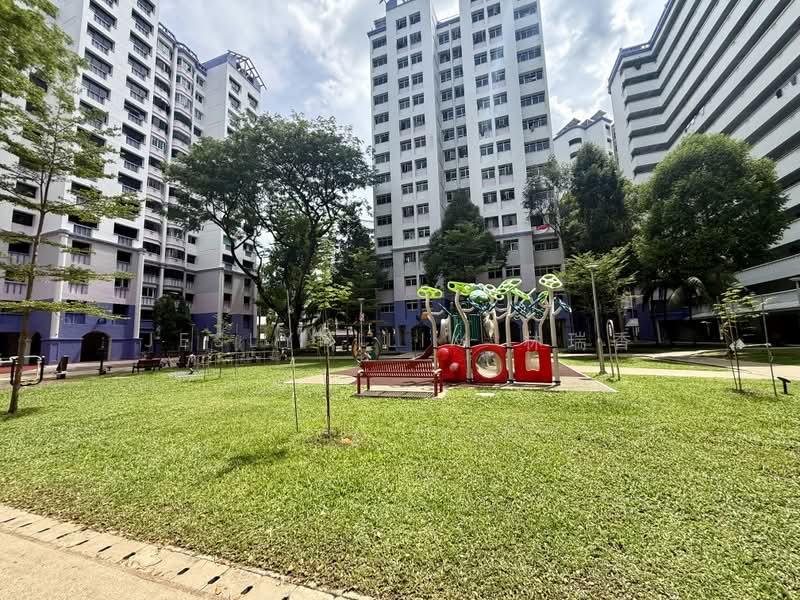 477 Sembawang Drive, 477 Sembawang Drive, 3 Bedrooms, 926 sqft, HDB Flat For Sale, by Jeslyn Lim 林瑞香, 500227530 - Exterior - PropertyGuru.com.sg