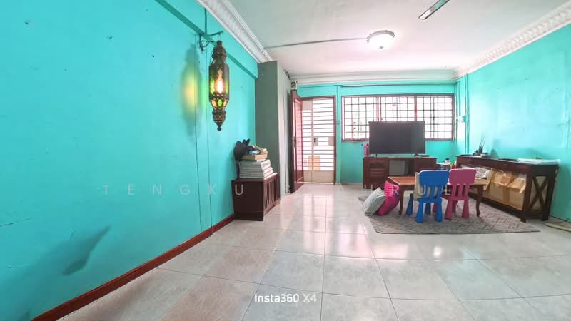124 Geylang East Avenue 1, 124 Geylang East Avenue 1, 3 Bedrooms, 1,119 sqft, HDB Flat For Sale, by TENGKU SHAHRUL, 500227531 - Living Room - PropertyGuru.com.sg