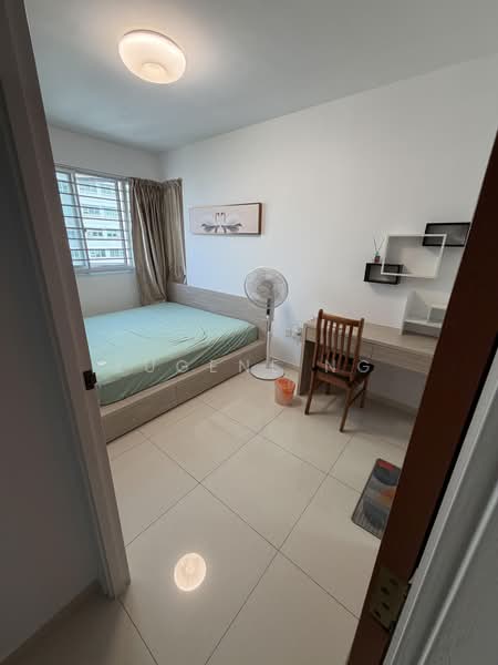 117B Jalan Tenteram, 117B Jalan Tenteram, 2 Bedrooms, 721 sqft, HDB Flat For Rent, by Eugene Ng, 500227532 - Bedroom - PropertyGuru.com.sg