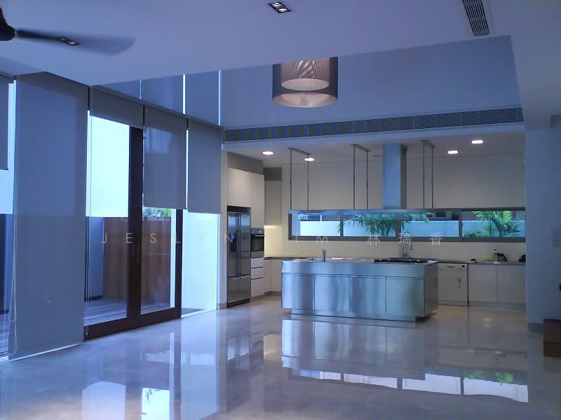 One Tree Hills Beautiful Bungalow 时尚别墅, One Tree Hills / Kim Lin Park, 8 Bedrooms, 6,780 sqft, Bungalow House For Rent, by Jeslyn Lim 林瑞香, 500227534 - Kitchen - PropertyGuru.com.sg
