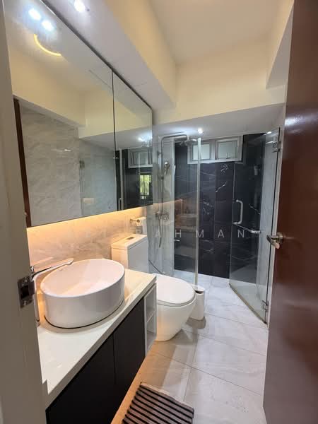 518A Tampines Central 7, 518A Tampines Central 7, 3 Bedrooms, 1,184 sqft, HDB Flat For Sale, by Azi Rahman, 500227535 - Bathroom - PropertyGuru.com.sg