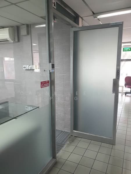 ICB Shopping Centre, 8 Yio Chu Kang Road, 200 sqft, Mall Shop For Rent, by Joanne Lee Yin Peng, 500227536 - Entrance - CommercialGuru.com.sg