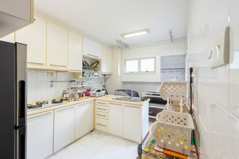 175C Punggol Field, 175C Punggol Field, 3 Bedrooms, 1,184 sqft, HDB Flat For Sale, by Gracia Ow, 500227537 - Kitchen - PropertyGuru.com.sg
