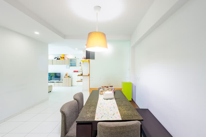 175C Punggol Field, 175C Punggol Field, 3 Bedrooms, 1,184 sqft, HDB Flat For Sale, by Gracia Ow, 500227537 - Living Room - PropertyGuru.com.sg