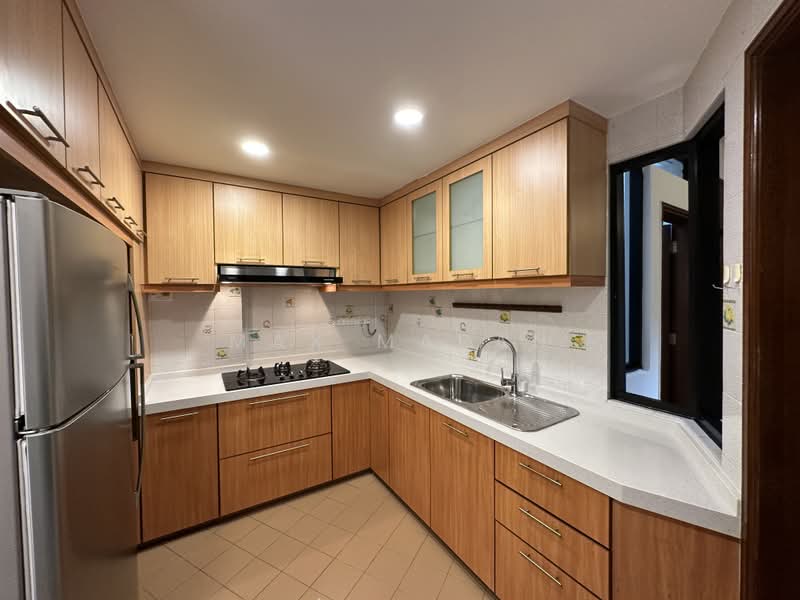 Chiltern Park, 135 Serangoon Avenue 3, 2 Bedrooms, 1,152 sqft, Condominium For Sale, by Max Maran, 500227538 - Kitchen - PropertyGuru.com.sg