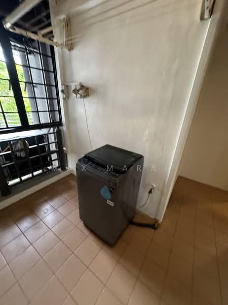 Chiltern Park, 135 Serangoon Avenue 3, 2 Bedrooms, 1,152 sqft, Condominium For Sale, by Max Maran, 500227538 - Balcony - PropertyGuru.com.sg