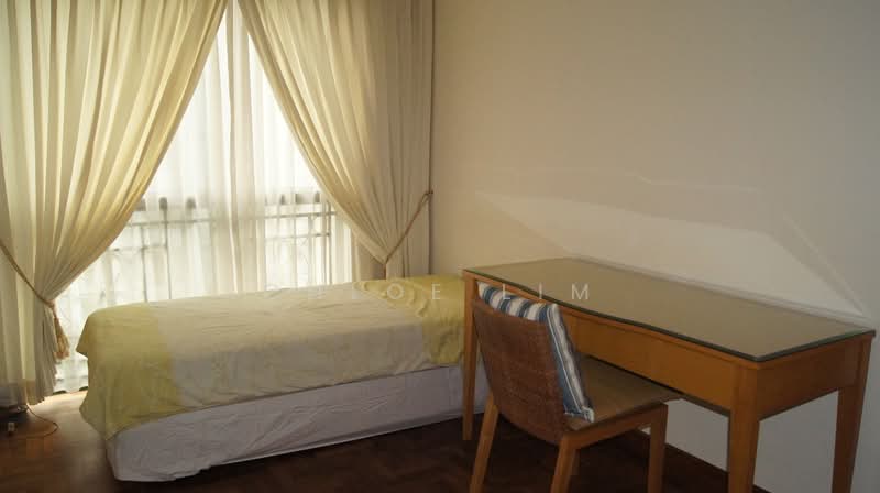 The Bencoolen, 180 Bencoolen Street, 2 Bedrooms, 926 sqft, Apartment For Sale, by Chloe Lim, 500227540 - Common Bedroom - PropertyGuru.com.sg