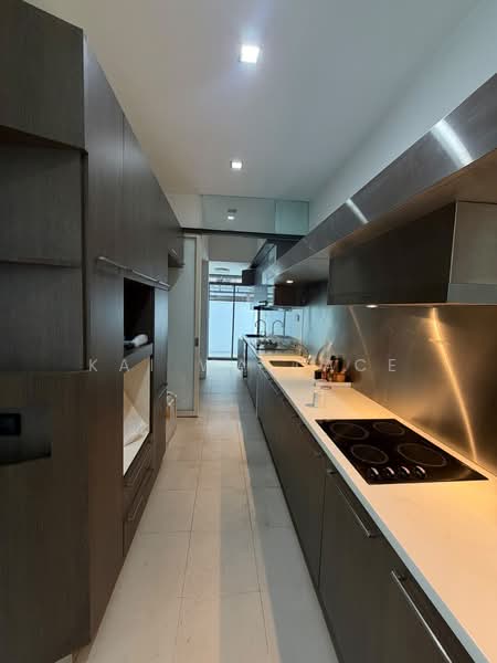 Nicely renovated landed for rent Jalan Hock Chye, , 5 Bedrooms, 4,000 sqft, Semi-Detached House For Rent, by Kai Wallace, 500227543 - Kitchen - PropertyGuru.com.sg