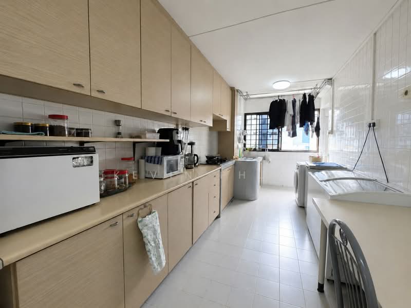 297 Tampines Street 22, 297 Tampines Street 22, 2 Bedrooms, 1,119 sqft, HDB Flat For Sale, by Kevin Phua, 500227545 - Kitchen - PropertyGuru.com.sg
