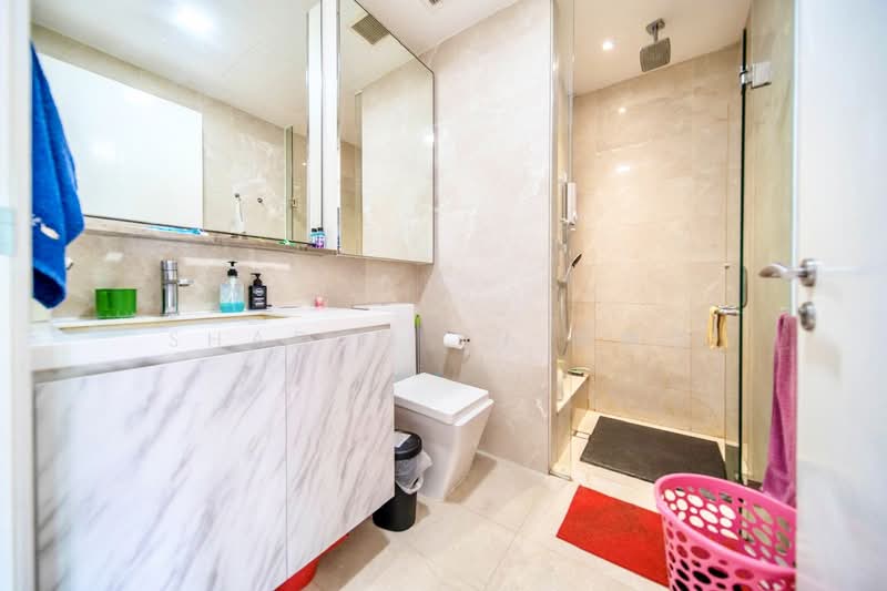 Kingsford Hillview Peak, 103 Hillview Rise, 2 Bedrooms, 603 sqft, Condominium For Sale, by Sharon Fu 傅丽华, 500227562 - Bathroom - PropertyGuru.com.sg