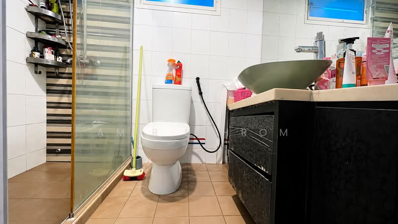 619C Punggol Drive, 619C Punggol Drive, 3 Bedrooms, 1,001 sqft, HDB Flat For Sale, by Amir Bahrom, 500227574 - Bathroom - PropertyGuru.com.sg