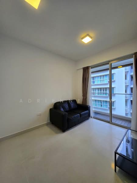 Loft @ Nathan, 31 Nathan Road, 1 Bedroom, 452 sqft, Condominium For Sale, by Adrienne Yew, 500227578 - Living Room - PropertyGuru.com.sg
