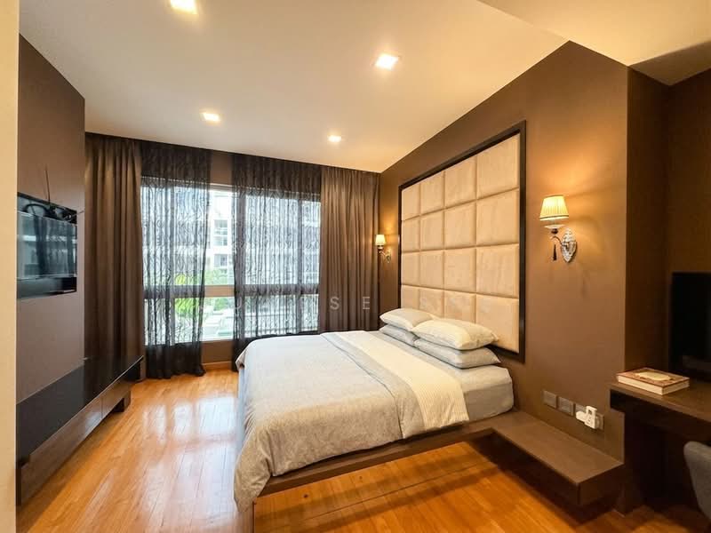 Luxus Hills | The Estate, Seletar Green Walk, 5 Bedrooms, 3,600 sqft, Terraced House For Sale, by Junese See, 500227579 - Bedroom - PropertyGuru.com.sg