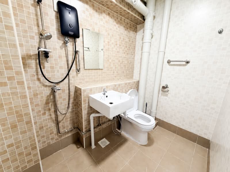 842 Jurong West Street 81, 842 Jurong West Street 81, 4 Bedrooms, 1,582 sqft, HDB Flat For Sale, by Jax Tan, 500227584 - Bathroom - PropertyGuru.com.sg