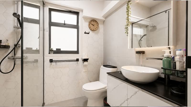 618A Tampines Street 61, 618A Tampines Street 61, 3 Bedrooms, 1,216 sqft, HDB Flat For Sale, by Jake Wong, 500227589 - Bathroom - PropertyGuru.com.sg