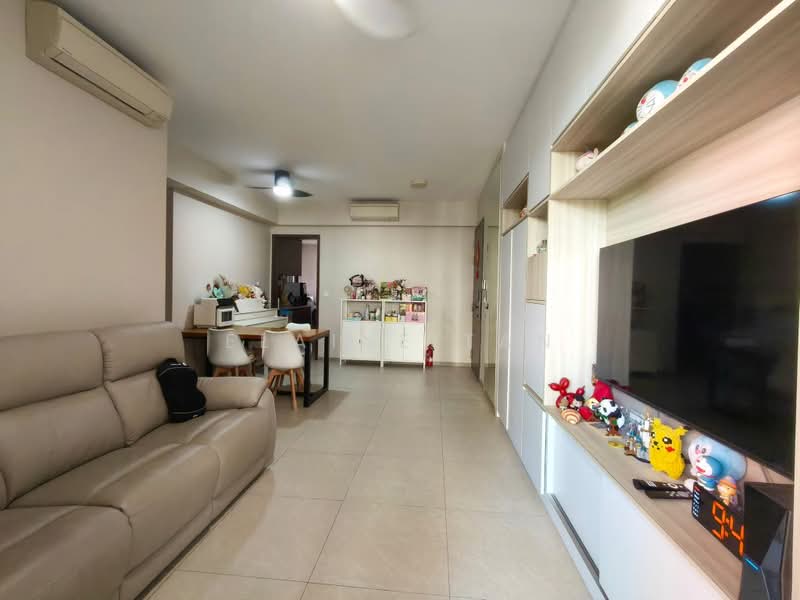 iNz Residence, 78 Choa Chu Kang Avenue 5, 3 Bedrooms, 990 sqft, Condominium For Sale, by Elaine Tan, 500227593 - Living Room - PropertyGuru.com.sg