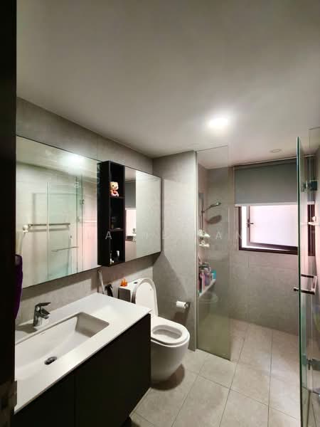 iNz Residence, 78 Choa Chu Kang Avenue 5, 3 Bedrooms, 990 sqft, Condominium For Sale, by Elaine Tan, 500227593 - Bathroom - PropertyGuru.com.sg