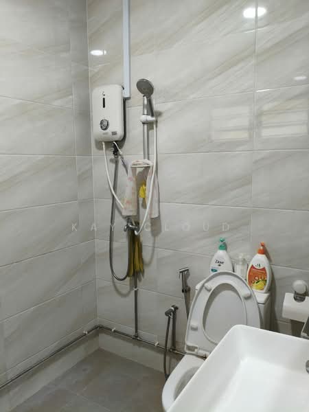 8 Toh Yi Drive, 8 Toh Yi Drive, Room Rental, 1,572 sqft, HDB Flat For Rent, by Kay Cloud, 500227605 - Bathroom - PropertyGuru.com.sg