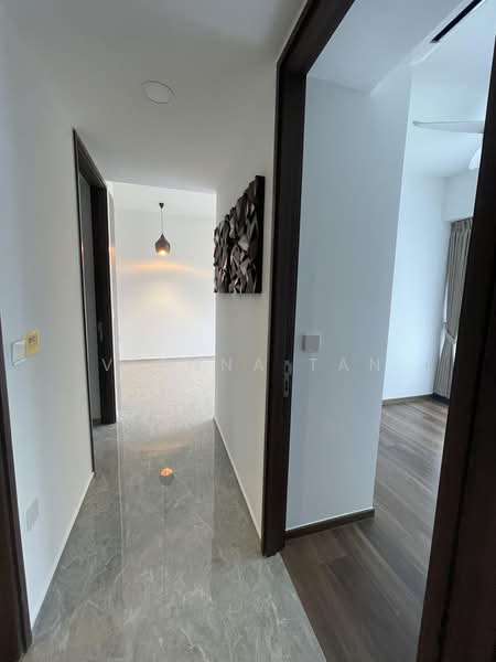 Bartley Vue, 6 Jalan Bunga Rampai, 2 Bedrooms, 732 sqft, Condominium For Rent, by Vianna Tan, 500227606 - Corridor - PropertyGuru.com.sg