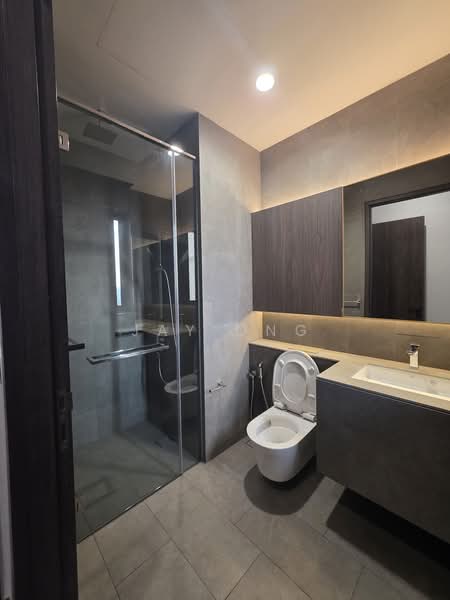 Midtown Modern, 18 Tan Quee Lan Street, 3 Bedrooms, 904 sqft, Condominium For Sale, by Jay Ong, 500227608 - Bathroom - PropertyGuru.com.sg