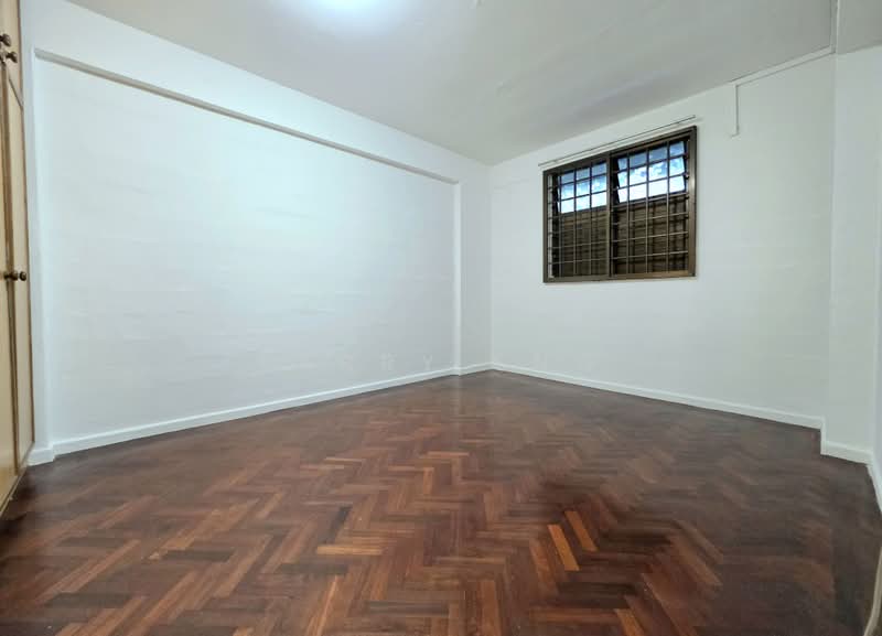 81 Commonwealth Close, 81 Commonwealth Close, 2 Bedrooms, 646 sqft, HDB Flat For Sale, by Larry Sng, 500227610 - Bedroom 2 - PropertyGuru.com.sg