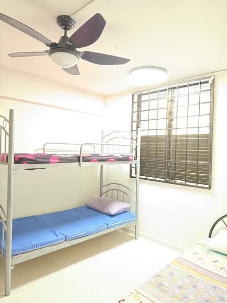 115 Lorong 1 Toa Payoh, 115 Lorong 1 Toa Payoh, 3 Bedrooms, 700 sqft, HDB Flat For Sale, by Mariam ., 500227612 - Bedroom - PropertyGuru.com.sg
