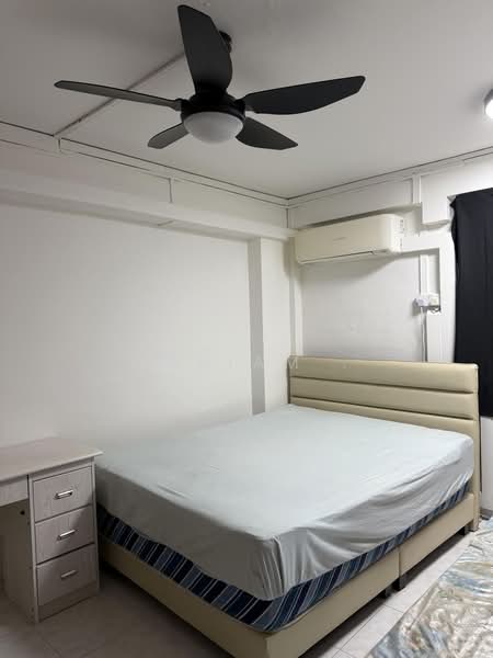 115 Lorong 1 Toa Payoh, 115 Lorong 1 Toa Payoh, 3 Bedrooms, 700 sqft, HDB Flat For Sale, by Mariam ., 500227612 - Bedroom - PropertyGuru.com.sg