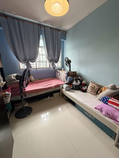 217A Sumang Walk, 217A Sumang Walk, 3 Bedrooms, 990 sqft, HDB Flat For Sale, by Vivian Toh, 500227613 - Bedroom - PropertyGuru.com.sg