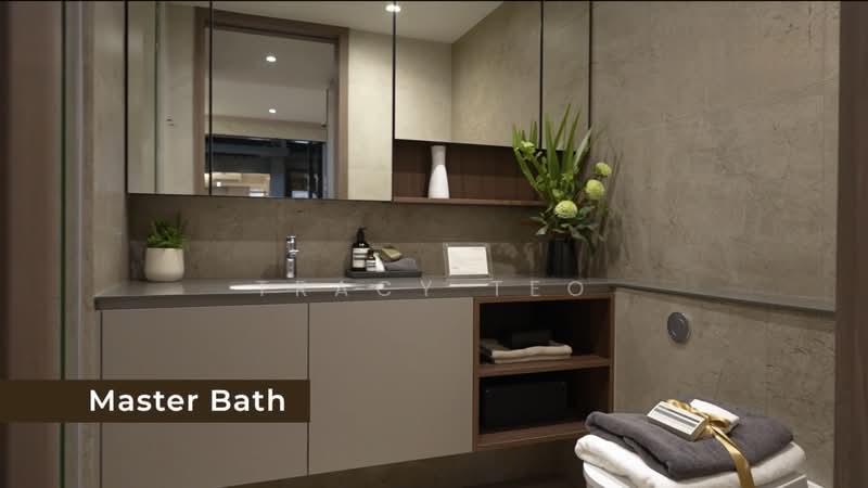 Norwood Grand, , 4 Bedrooms, 1,313 sqft, Condominium For Sale, by Tracy Teo, 500227620 - Bathroom - PropertyGuru.com.sg