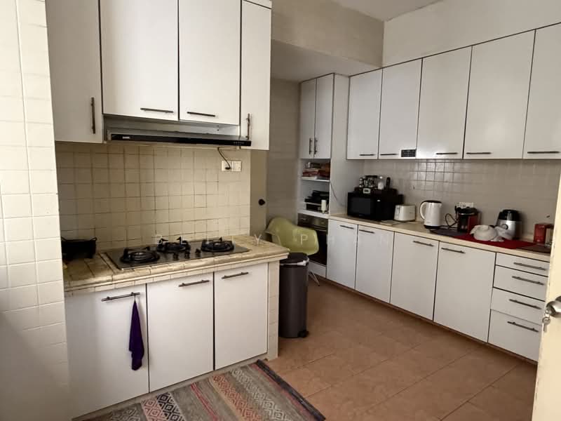 Allsworth Park, 361 Holland Road, 3 Bedrooms, 1,959 sqft, Condominium For Rent, by Betty Phan, 500227623 - Kitchen - PropertyGuru.com.sg