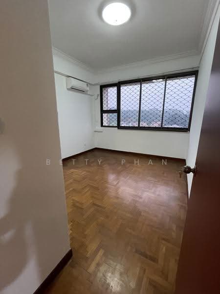 Allsworth Park, 361 Holland Road, Tanglin / Holland / Bukit Timah, 3 Bedrooms, 1,959 sqft, Condominium For Rent, by Betty Phan, 500227623 - Bedroom 2 - PropertyGuru.com.sg