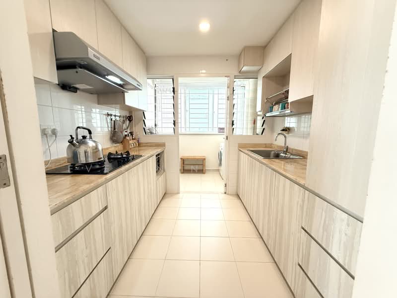 342C Yishun Ring Road, 342C Yishun Ring Road, 3 Bedrooms, 1,216 sqft, HDB Flat For Sale, by Evelyn Neo 梁慧雯, 500227633 - Kitchen - PropertyGuru.com.sg