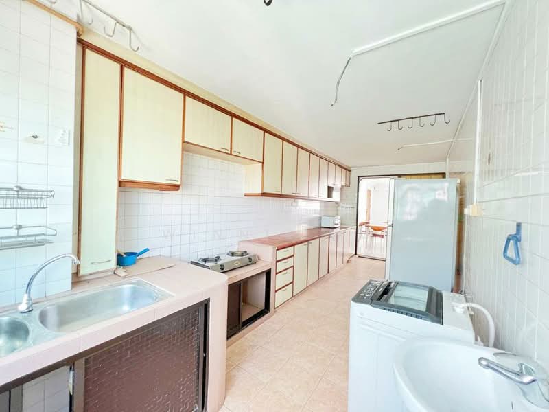 637 Hougang Avenue 8, 637 Hougang Avenue 8, Hougang / Punggol / Sengkang, Room Rental, 200 sqft, HDB Flat For Rent, by Winnie Wu, 500227642 - Kitchen - PropertyGuru.com.sg