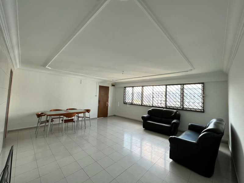 637 Hougang Avenue 8, 637 Hougang Avenue 8, Hougang / Punggol / Sengkang, Room Rental, 200 sqft, HDB Flat For Rent, by Winnie Wu, 500227642 - Living Room - PropertyGuru.com.sg