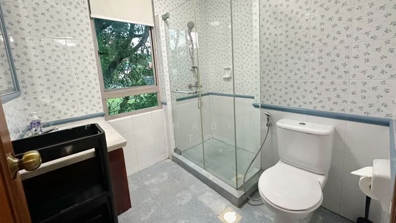 The Blossomvale, 900 Dunearn Road, Room Rental, 100 sqft, Condominium For Rent, by Bespoke Habitat Pte Ltd, 500227644 - 03-07 Common Bathroom - PropertyGuru.com.sg