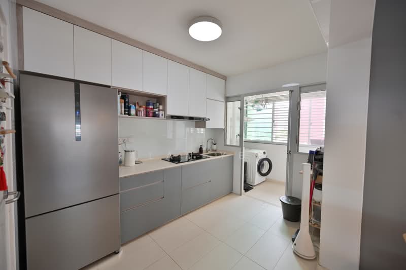 439C Bukit Batok West Avenue 8, 439C Bukit Batok West Avenue 8, 3 Bedrooms, 1,001 sqft, HDB Flat For Sale, by Alan Yeo, 500227645 - Kitchen - PropertyGuru.com.sg