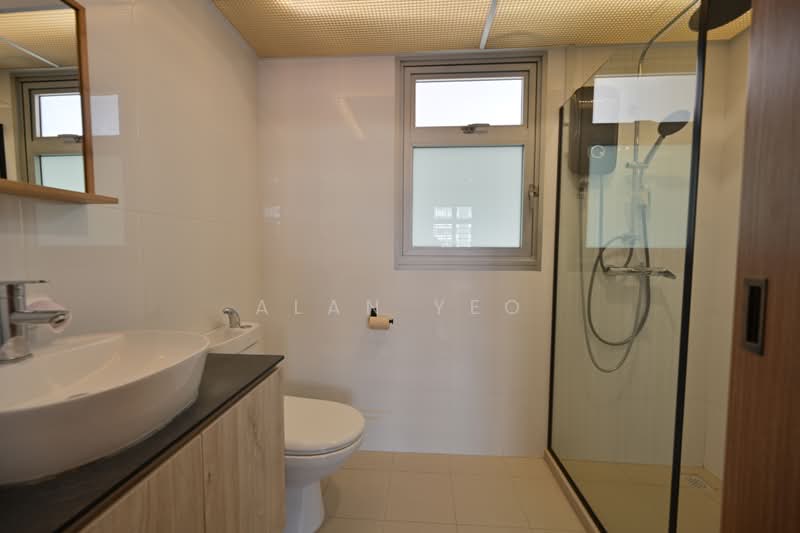 439C Bukit Batok West Avenue 8, 439C Bukit Batok West Avenue 8, 3 Bedrooms, 1,001 sqft, HDB Flat For Sale, by Alan Yeo, 500227645 - Bathroom - PropertyGuru.com.sg