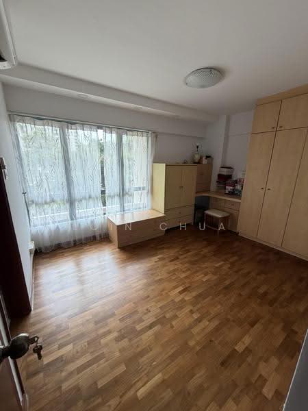 Aquarius By The Park, 17 Bedok Reservoir View, Bedok / Upper East Coast, 3 Bedrooms, 1,324 sqft, Condominium For Rent, by Eoin Chua, 500227651 - Master Bedroom - PropertyGuru.com.sg