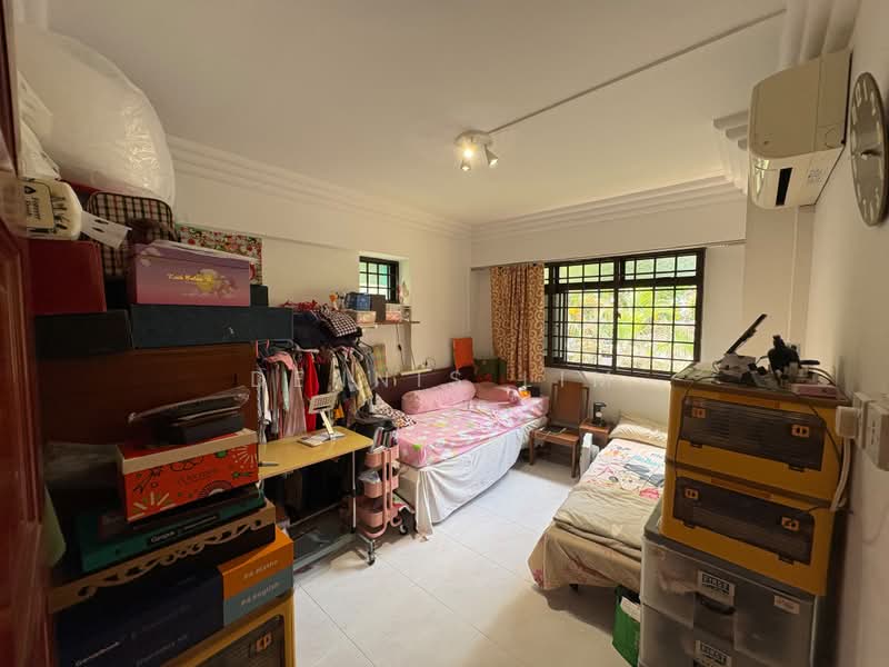 570 Hougang Street 51, 570 Hougang Street 51, 3 Bedrooms, 1,291 sqft, HDB Flat For Sale, by Dennis Lim, 500227658 - Bedroom - PropertyGuru.com.sg
