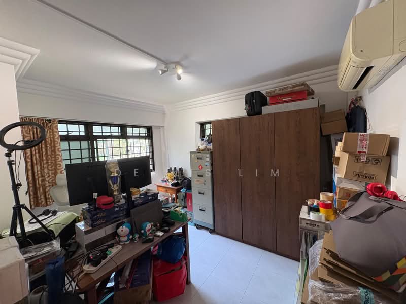 570 Hougang Street 51, 570 Hougang Street 51, 3 Bedrooms, 1,291 sqft, HDB Flat For Sale, by Dennis Lim, 500227658 - Bedroom 3 - PropertyGuru.com.sg