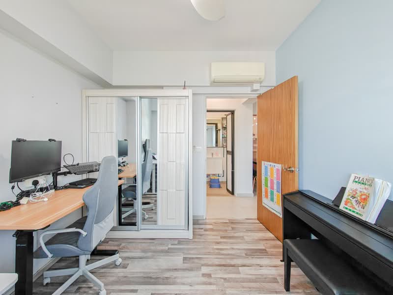 574B Woodlands Glen, 574B Woodlands Drive 16, 3 Bedrooms, 1,001 sqft, HDB Flat For Sale, by Bevelry Liew, 500227659 - Common Room 2 - PropertyGuru.com.sg