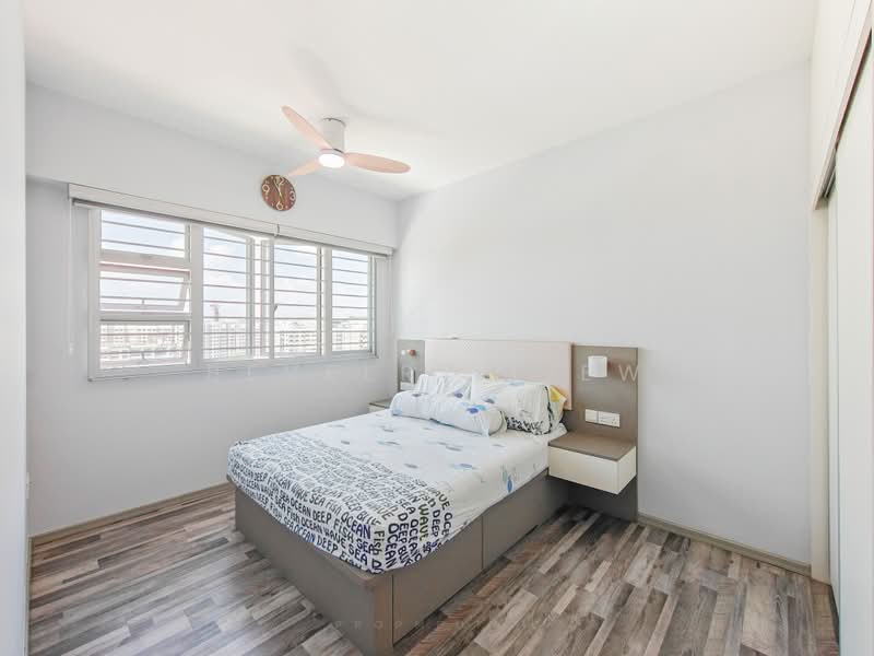 574B Woodlands Glen, 574B Woodlands Drive 16, 3 Bedrooms, 1,001 sqft, HDB Flat For Sale, by Bevelry Liew, 500227659 - Master Bedroom - PropertyGuru.com.sg