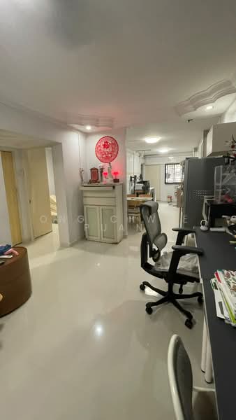 321 Ang Mo Kio Avenue 1, 321 Ang Mo Kio Avenue 1, 3 Bedrooms, 786 sqft, HDB Flat For Sale, by Ong Chwee Puan, 500227686 - Living Room - PropertyGuru.com.sg
