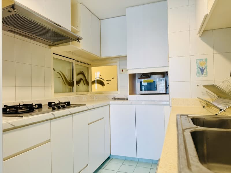 La Maison, 10 Moulmein Rise, Room Rental, 127 sqft, Condominium For Rent, by John Chong, 500227703 - Kitchen - PropertyGuru.com.sg