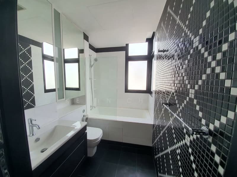 1919, 110 Sophia Road, 2 Bedrooms, 700 sqft, Condominium For Rent, by Kevin Chen, 500227717 - Bathroom - PropertyGuru.com.sg
