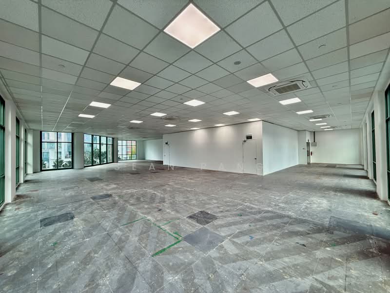High Ceiling Office/Aesthetic Clinic/Commercial School Space @ Robertson Quay | Ample Light, , 3,196 sqft, Other Retail For Rent, by Sean Pang, 500227725 - Interior - CommercialGuru.com.sg