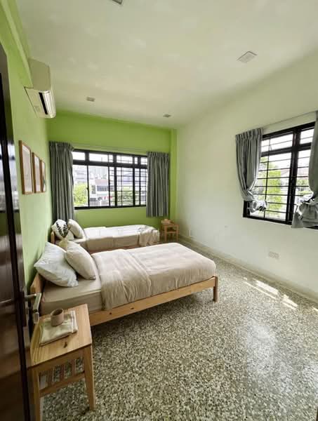 East Coast Road Large Living Unit - 4 Rooms, , Room Rental, 250 sqft, Shophouse For Rent, by Alvin Lim, 500227731 - Bedroom - PropertyGuru.com.sg